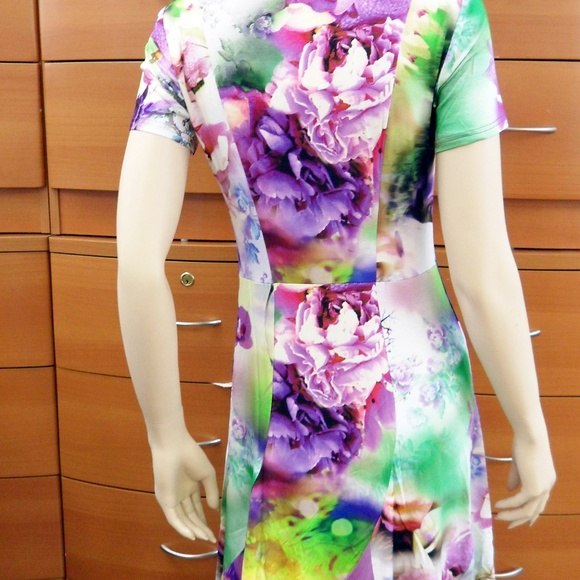 SHORT SLEEVE FLORAL DRESS FLARED SKIRT STRETCH - Picture 5 of 8